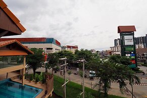 Fellow Hostel