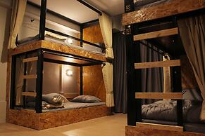 Fellow Hostel