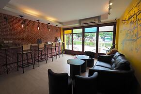 Fellow Hostel