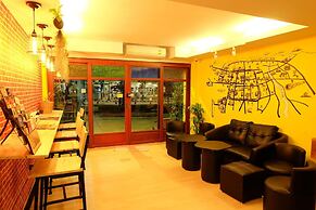 Fellow Hostel