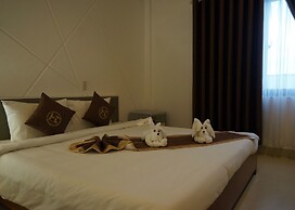Poetic Hue Hotel