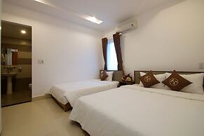 Poetic Hue Hotel