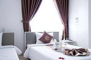 Poetic Hue Hotel