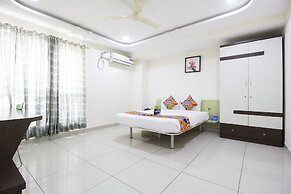 FabHotel Siri Inn Madhapur