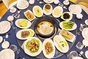 Holiday Inn Express Daocheng Yading by IHG