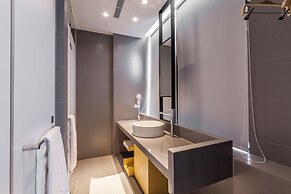 Walker-Taoyuan