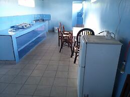 Bluepango Guest House - Hostel