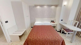 Gold Hotel