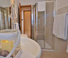 Gold Hotel
