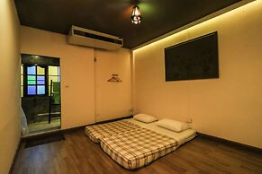 Porwa House