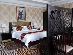 Royal Hinthar Hotel