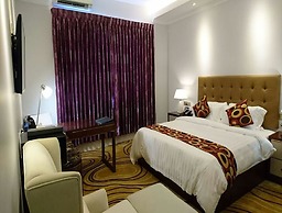 Royal Hinthar Hotel