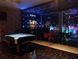 Royal Hinthar Hotel
