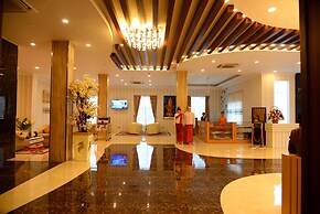 Royal Hinthar Hotel