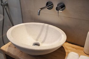 Ostria Inn