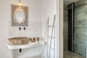 Ostria Inn
