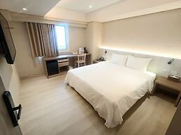 Good Hotel