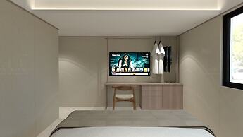 Good Hotel