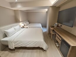 Good Hotel