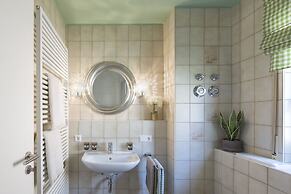 Abnoba Mons Design Apartment