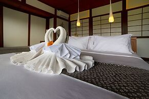 Suarapura Resort & Spa
