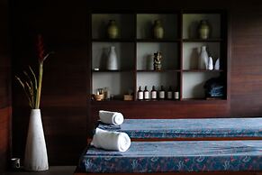 Suarapura Resort & Spa
