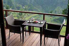 Suarapura Resort & Spa
