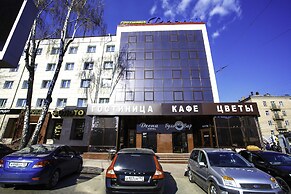 Desna Hotel