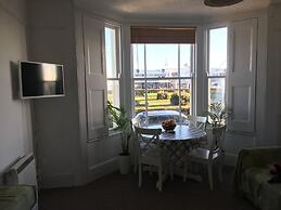 Moray Beachside Apartments