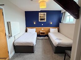 Manor Hotel