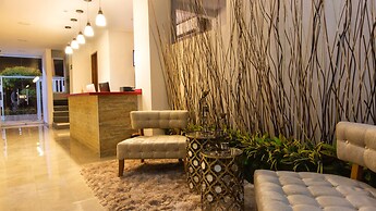 Hotel Mayales Plaza