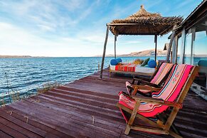 Uros Titicaca Lodge