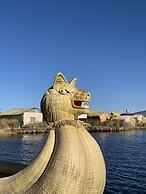 Uros Titicaca Lodge