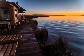 Uros Titicaca Lodge