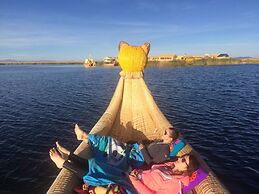 Uros Titicaca Lodge