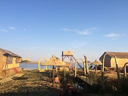 Uros Titicaca Lodge