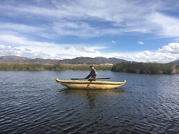 Uros Titicaca Lodge