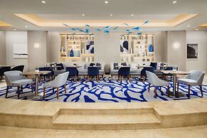 Beach Rotana All Suites