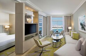 Beach Rotana All Suites