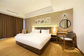 Aviary Bintaro