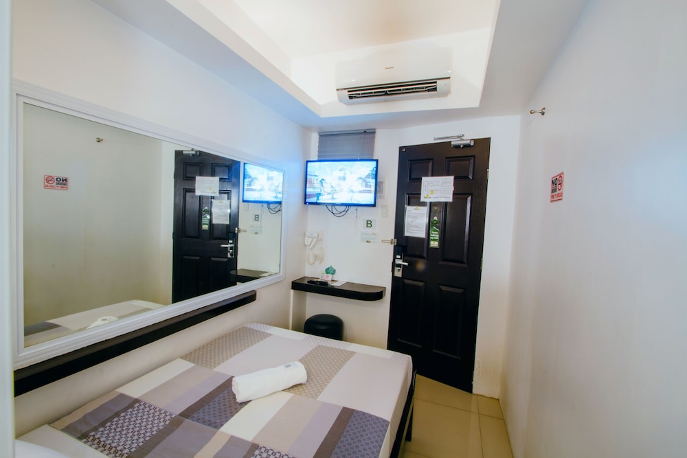 JJ Midcity Inn