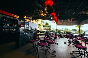 JJ Midcity Inn