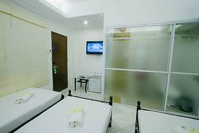 JJ Midcity Inn