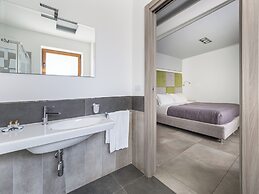 Orange Suites