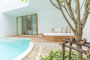 SALA Samui Chaweng Beach Resort