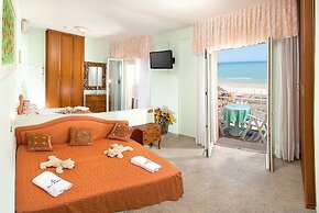 Mayflower Beach Hotel