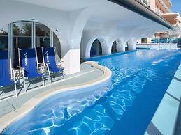 Mayflower Beach Hotel