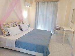 Akrogiali Hotel