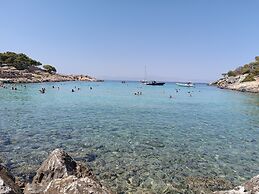 Akrogiali Hotel