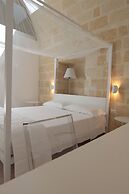 LAMIA Room Rentals